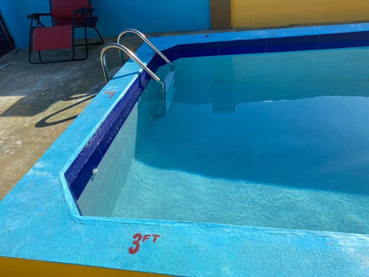 Homestay Paradise Villa Shared Onsite Private Pool Onsite Gym Ocho Rios