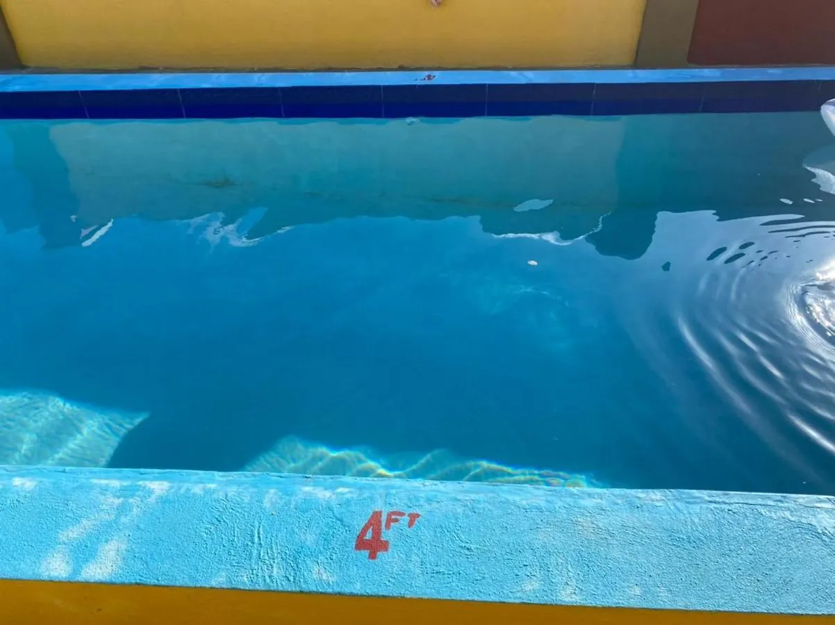 Paradise Villa Shared Onsite Private Pool Onsite Gym Ocho Rios