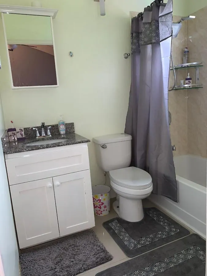 Paradise Villa Shared Onsite Private Pool Onsite Gym Ocho Rios 0*,  Jamaica